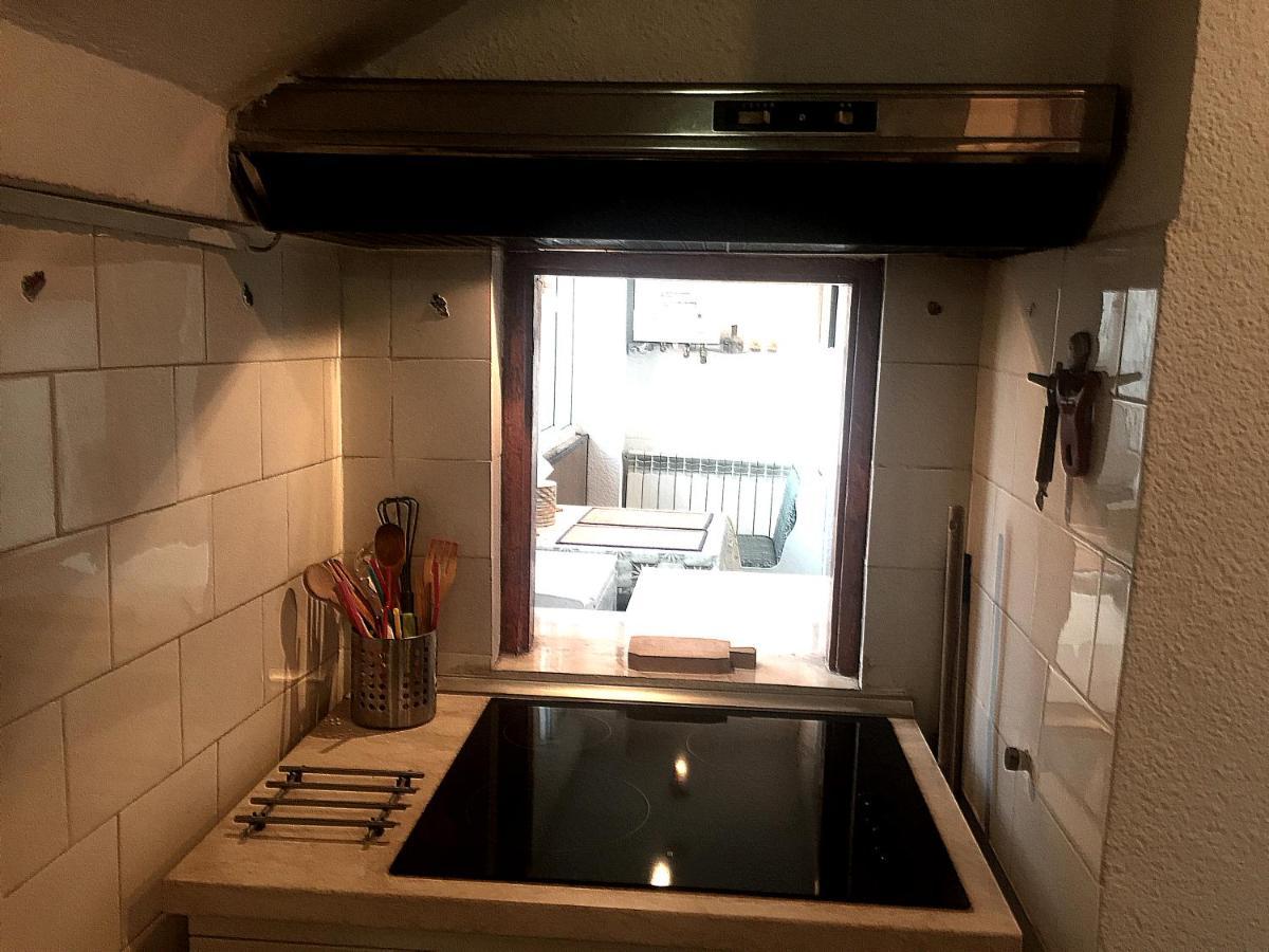 One Bedroom Apartment French Embassy بوخارست المظهر الخارجي الصورة
